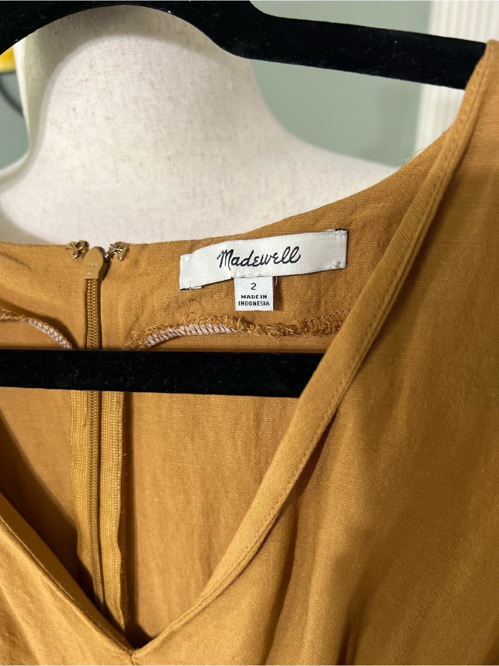 Madewell Caramel Tie-Waist V-Neck Midi Dress - Picture 5 of 6